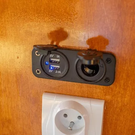 Panama Ship, House On The Water * Varsó