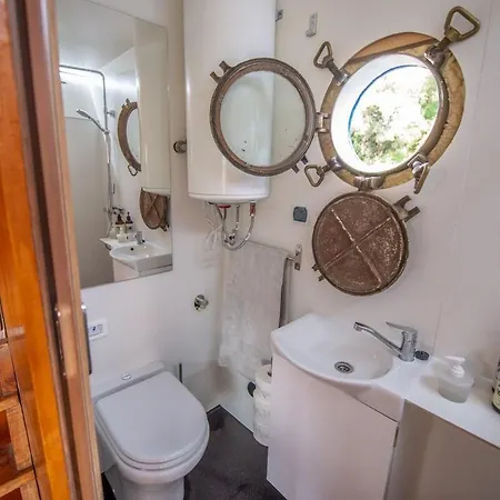 Panama Ship, House On The Water Varsavia