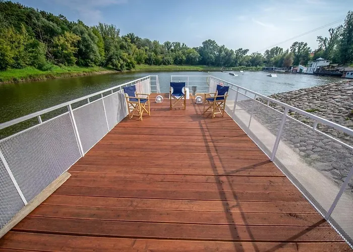 Panama Ship, House On The Water * Βαρσοβία