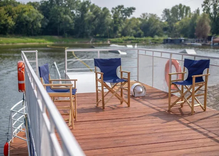 Panama Ship, House On The Water Πλωτό κατάλυμα